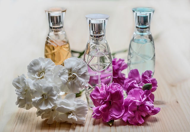 レクサス,LEXUS,香水とお花の画像